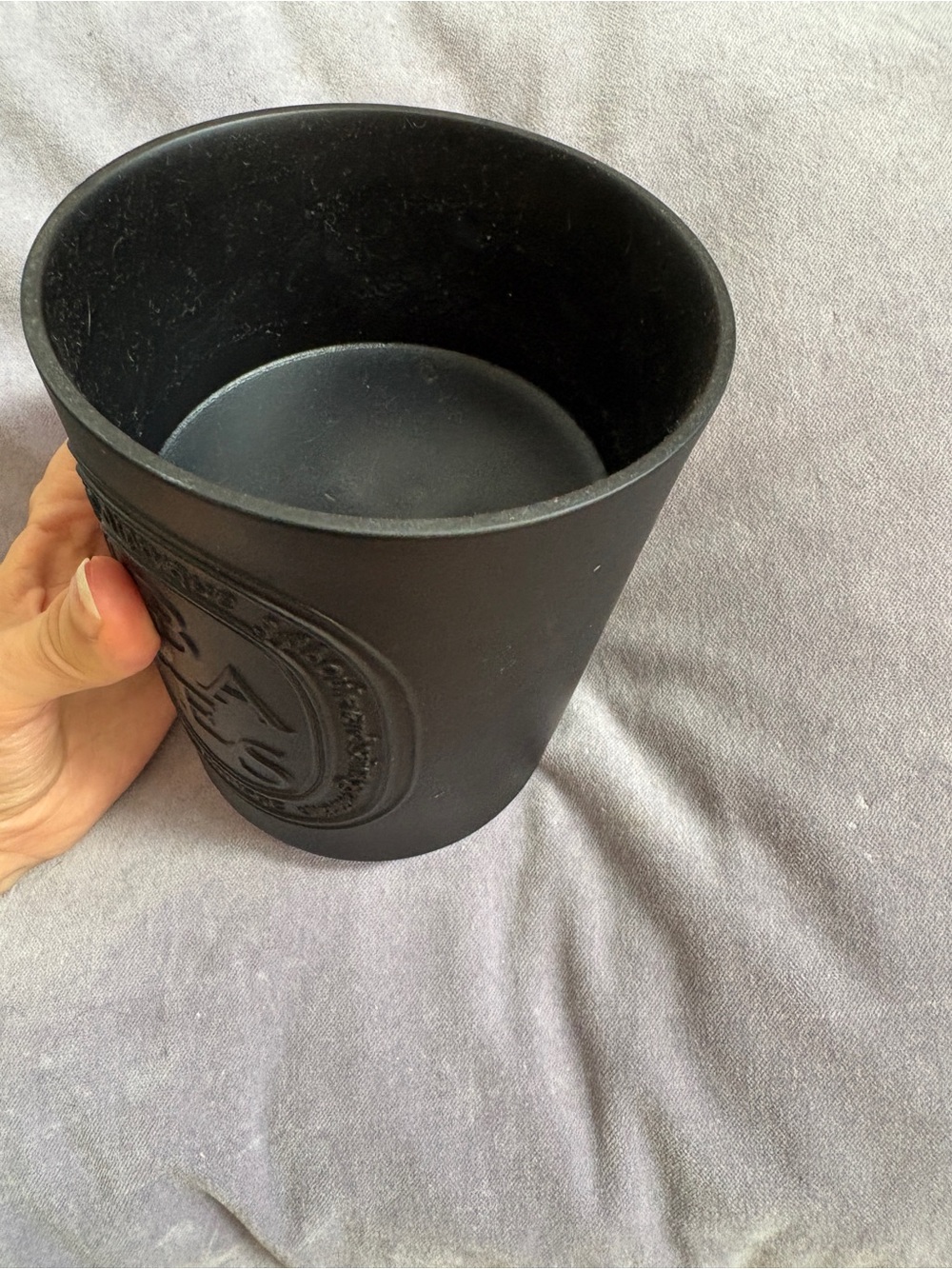 DIPTYQUE 3 wick Large Black BAIES Candle 1/2 full - Picture 4 of 5